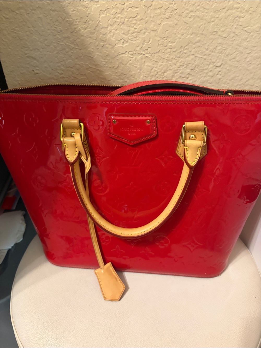 Louis Vuitton Red Patent Tote with Natural Leather Trim - Picture 15 of 15